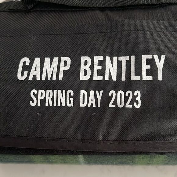 Camp Bentley Spring Day 2023 outdoor fold up blanket - Picture 2 of 4